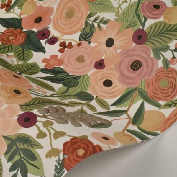 Papel pintado de estilo estampado floral multicolor sobre fondo blanco Garden Party  RI5122