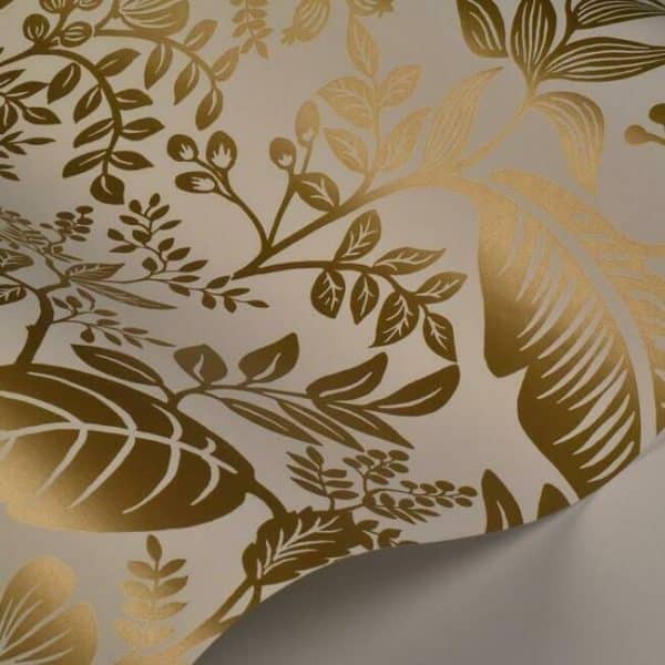 Papel pintado estilo hojas en color dorado metálico sobre fondo blanco Canopy RI5138