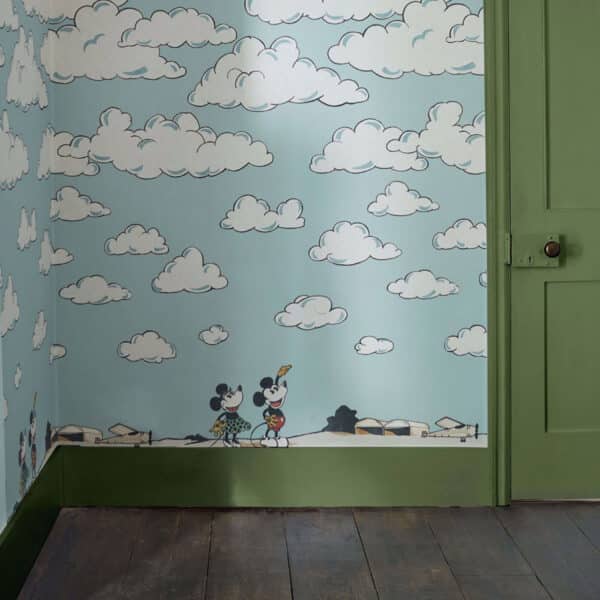 Papel pintado de Mickey Mouse y Minnie en color azul Mickey in the Clouds DDIW217292