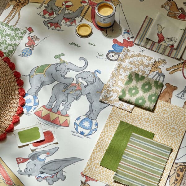 Papel pintado de animales en multicolor Dumbo DDIW217284